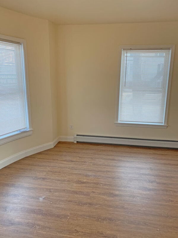 323 Pearl St Unit 2
