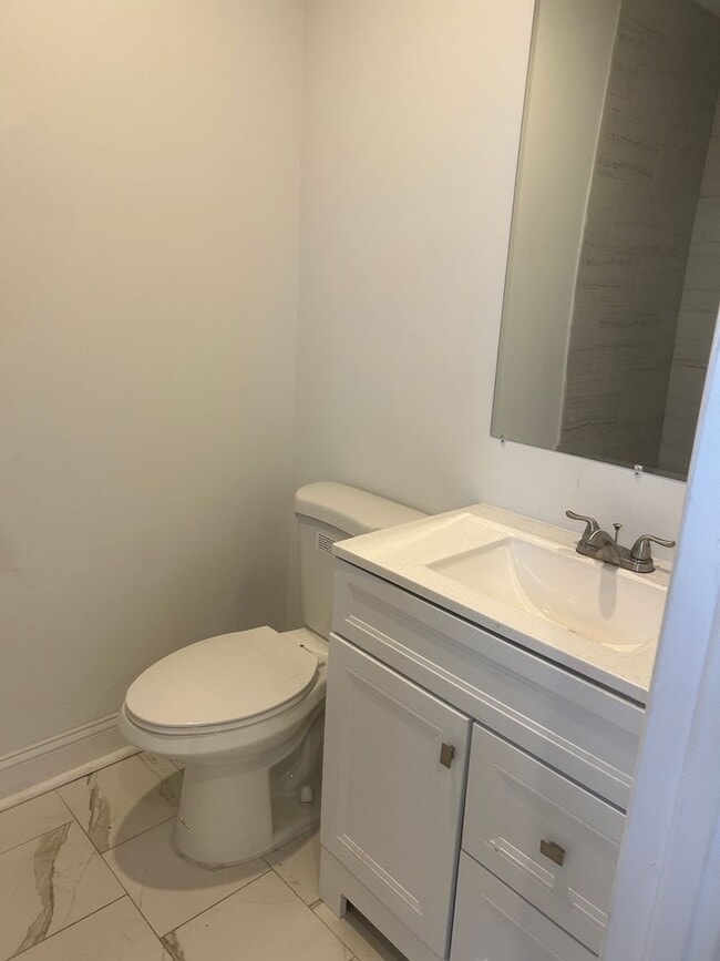 Photo - Beautiful 2 bedroom, 2 bathroom apt (Sec 8 voucher 2 ) Unit 3