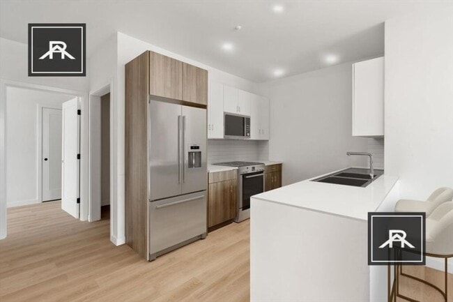 3 bedroom in Brookline MA 02446 - 3 bedroom in Brookline MA 02446 Condo Unit 601
