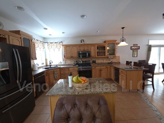 Photo - 1023 Packer Rd