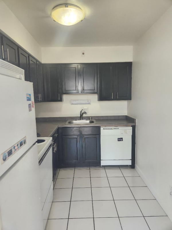 Photo - 3575 N Oakland Ave Unit 201