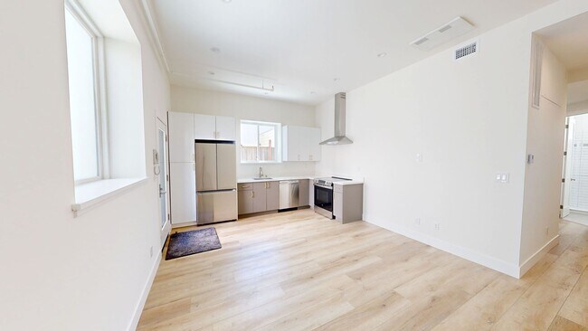 Photo - 69 Horace St Unit B