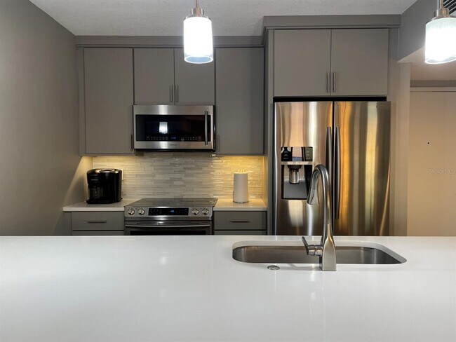 Photo - 4900 Brittany Dr S Unit 1610