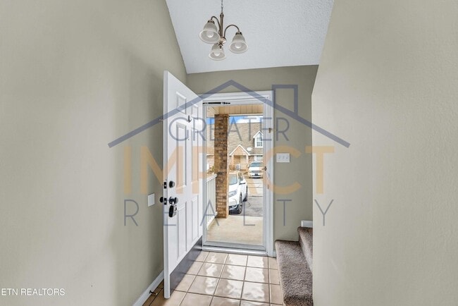 Photo - 1045 Blinken St