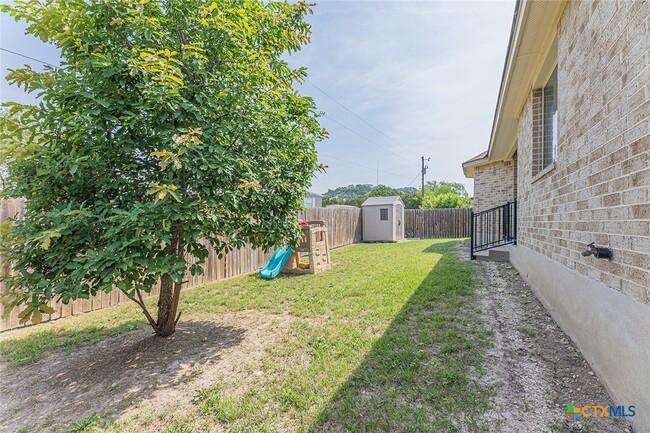 Building Photo - 207 Christopher Dr