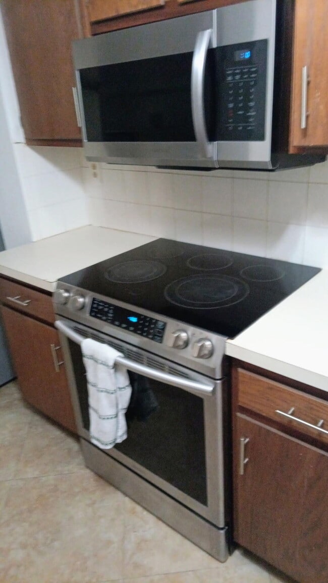 Photo - 3550 Blue Lake Dr Unit 405