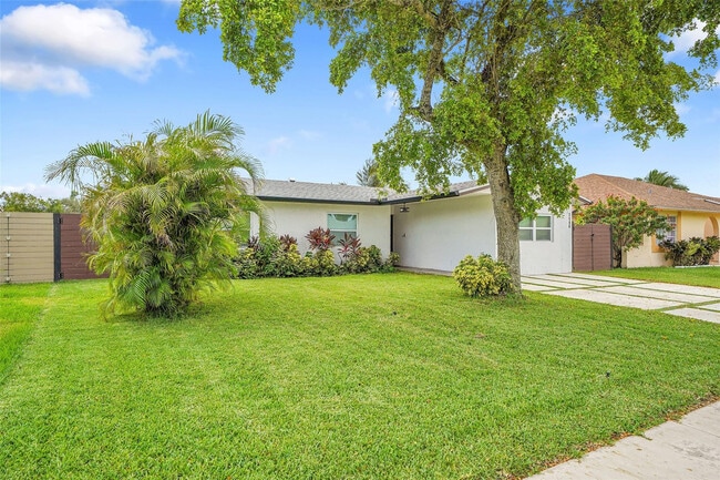 Photo - 7506 SW 7th Ct