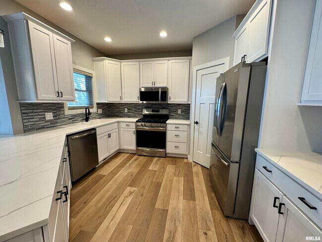 Photo - 706 Foret Mansur