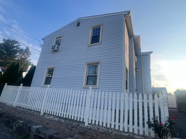 Photo - 80 Josephine Evaristo Ave Unit 1st Fl & Basement