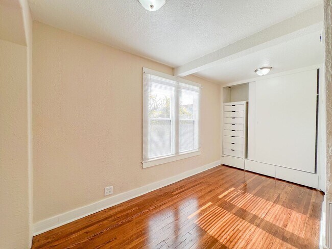 Photo - Los Alamitos 4 Bed 2 Bath House - 2 Car Gar - Wood Flooring - Huge Yard - Cute!!!