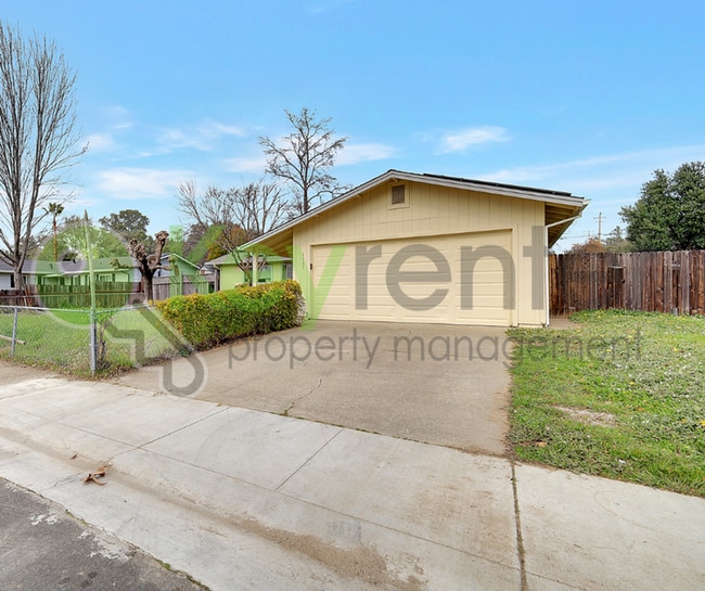 Photo - 6363 Eldon Ave