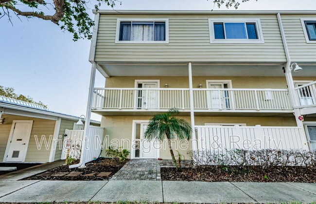 Building Photo - 433 Paula Dr S Unit 17