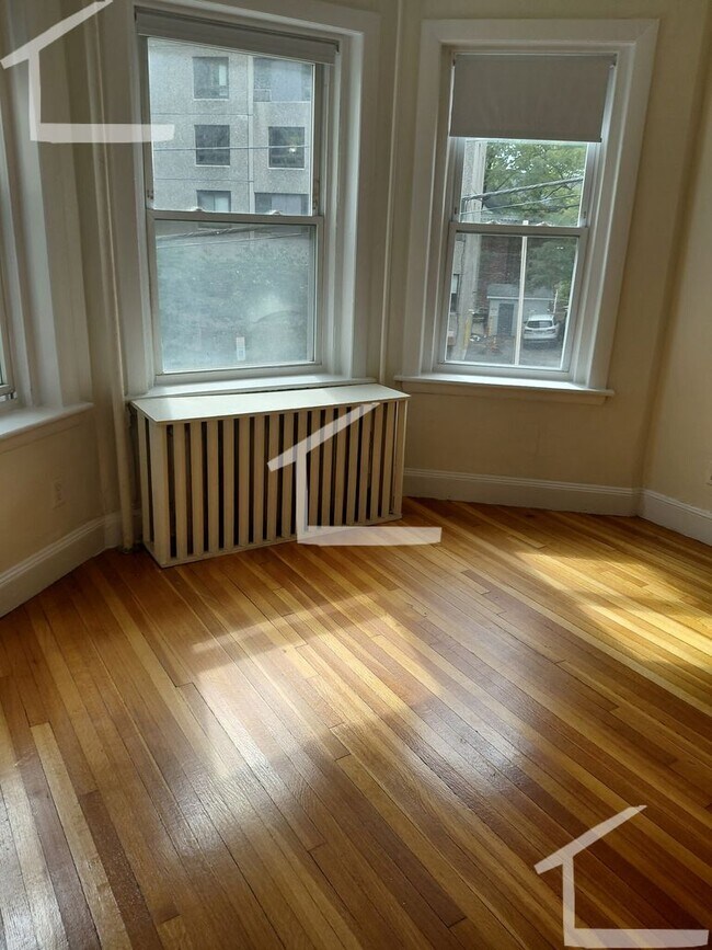 Photo - Great 2 Bedroom 2 Bath on the Green Line