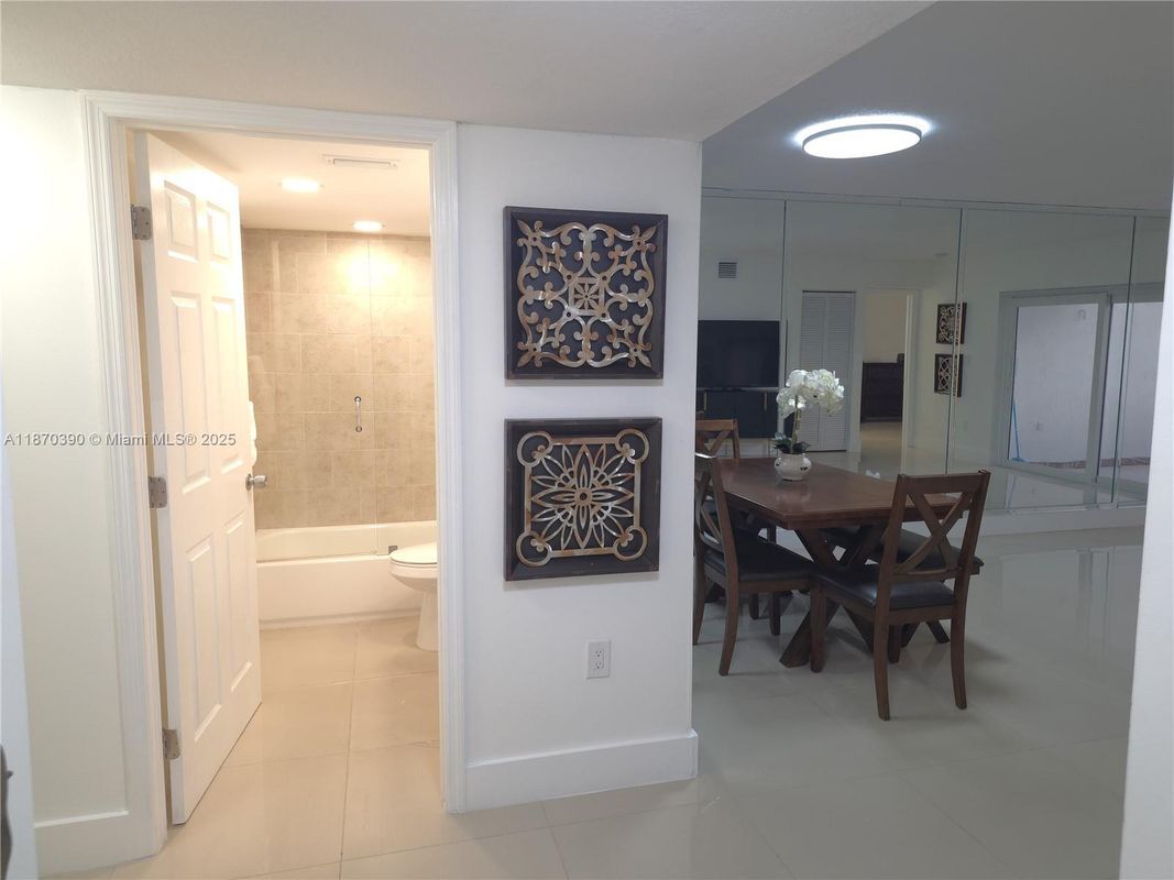 Photo - 1120 NW 124 Pl