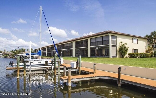 Building Photo - 325 S Banana River Blvd Unit 304