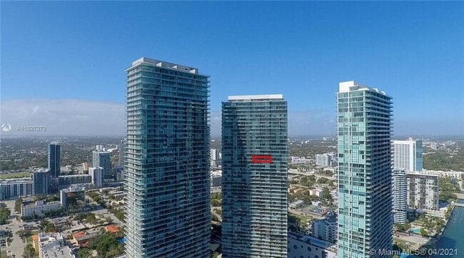 Photo - 650 NE 32nd St