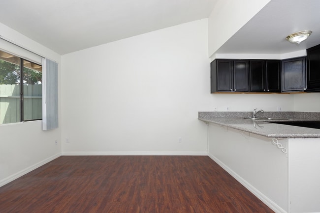 Photo - 318 Townhomes