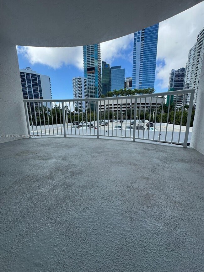 Photo - 1420 Brickell Bay Dr Unit 306D