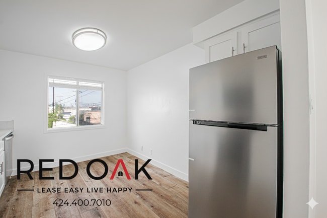 Photo - 1720 Cerritos Ave Unit 7