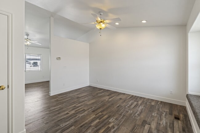 Photo - 1613 N 2000 W