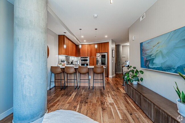 Building Photo - LUX 1BD, 1.5BA Lakehouse Condo with Bonus Den
