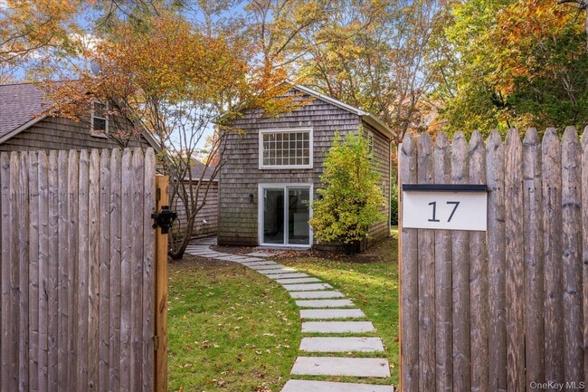 Building Photo - 17 N Bishop Ln