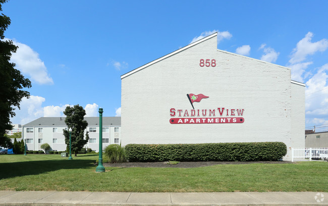 Building Photo - Stadium View Apartments