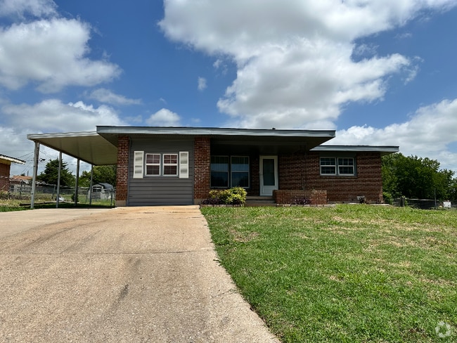 Building Photo - 4307 NW Ridgecrest Dr Rental