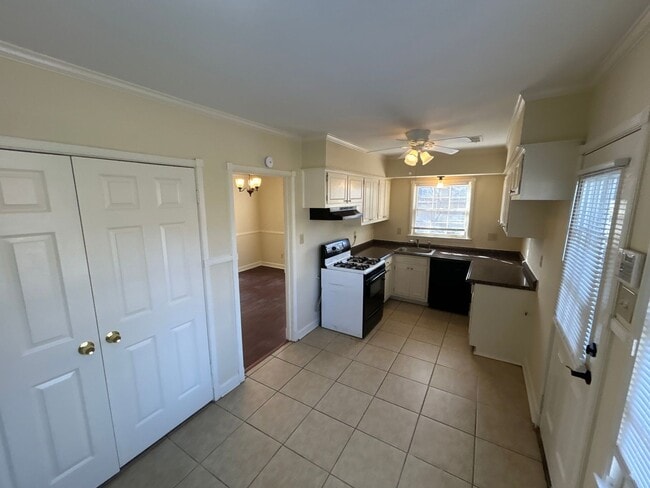 Photo - 5184 Dunnellon Ave