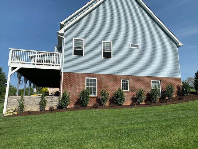 Photo - 2020 Northside Dr