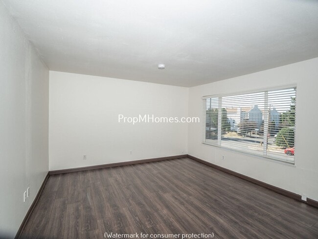 Photo - 5008 SE Woodward St Unit 5008 SE Woodward Street -  2