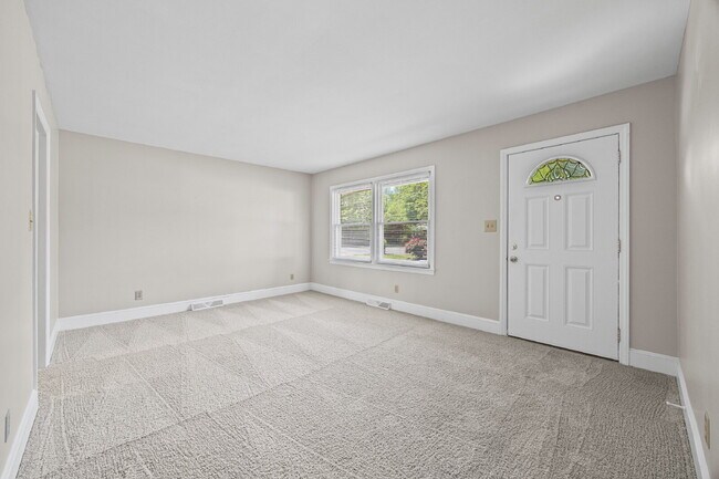 Photo - Charming Cul-de-Sac Ranch with Fenced Yard & Detached Garage – Move-In Ready!