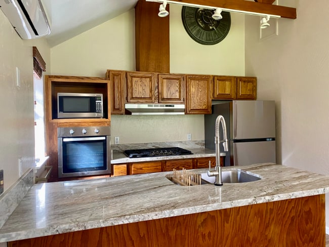 Photo - 477 E Sacramento Ave