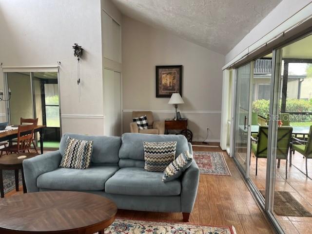 Photo - 716 White Pine Tree Rd Unidad 79