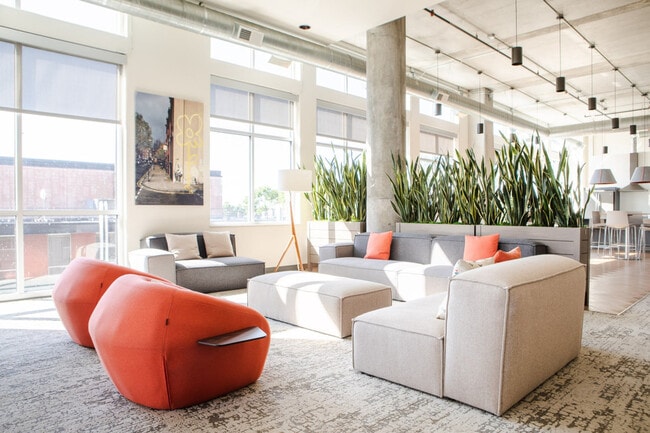 Photo - 1840 N Farwell Ave Unidad ID1379022P