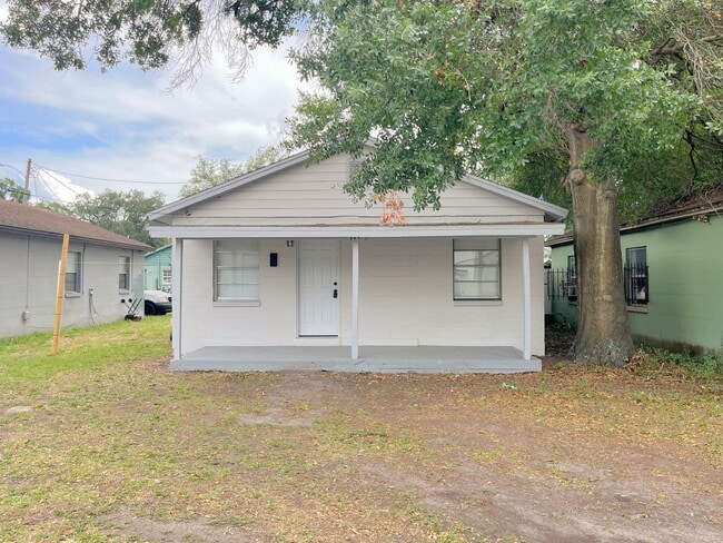 Photo - 904 Randall St