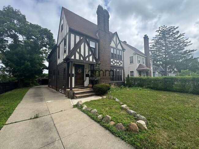 Photo - 16811 Kenyon Rd