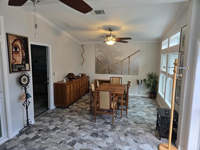 631 Andrew Ave
