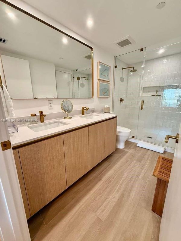 Photo - 90 NE 32nd St Unit 302 302