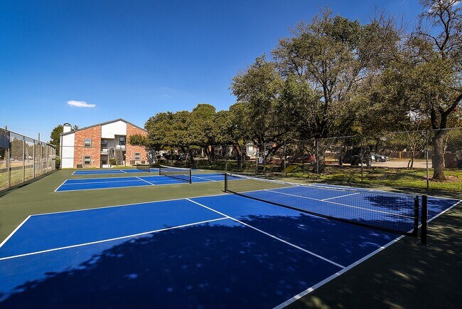 Centennial Place Apartments