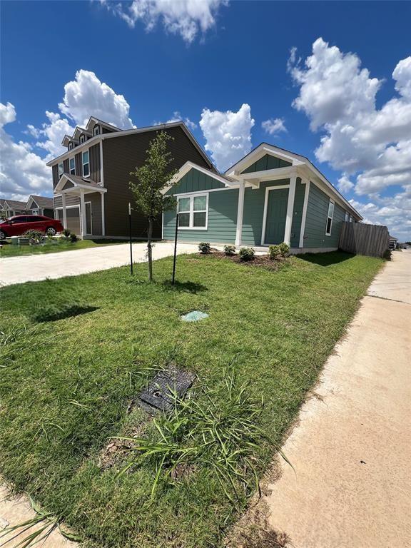 Photo - 410 Flathead St