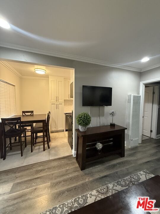 Photo - 2123 S Orange Dr