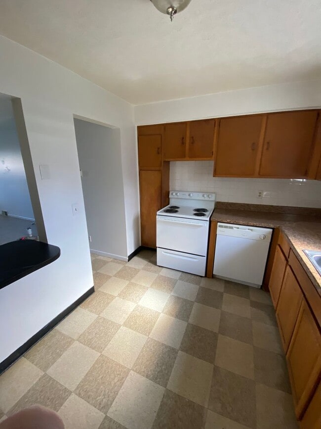 Photo - First Property Investments, LTD 3 Unit 2