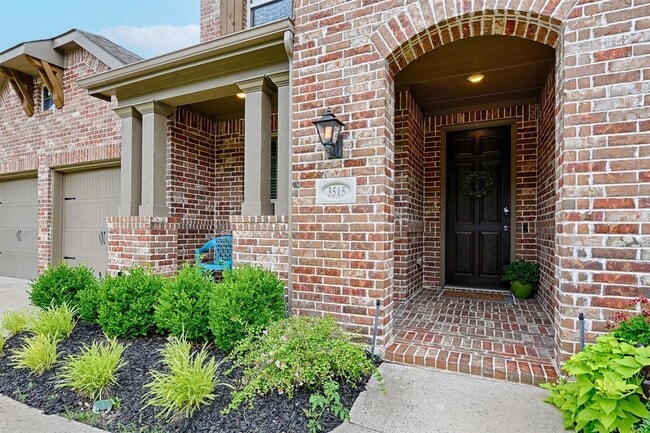 Photo - 3515 Washington Dr