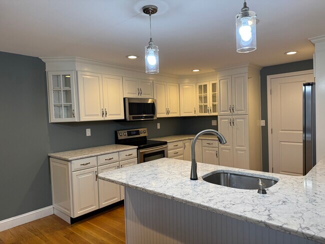 Cocina - 2 Champion Hill Rd Unidad Left Side