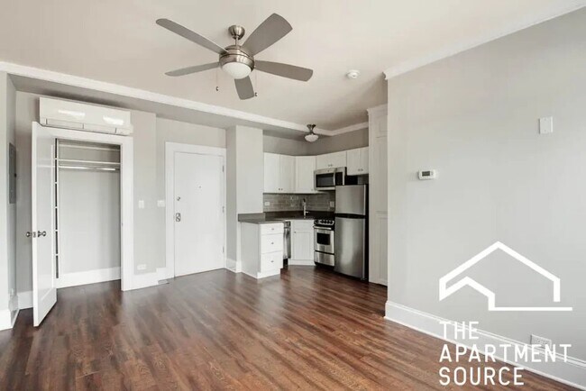 Photo - 817 W Lakeside Pl Unidad 817 West Lakeside Place