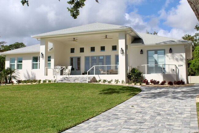 Photo - Fully Furnished 3 Bedroom, 3.5 Bath Home w...