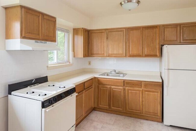 Photo - Brookfield Gardens Apartments