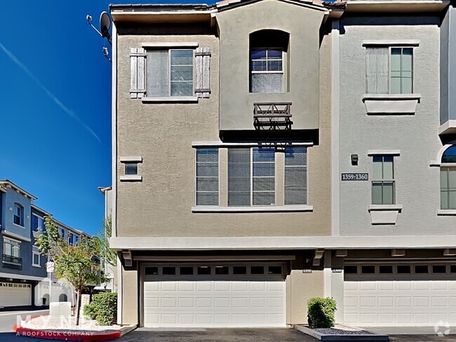 Building Photo - 280 S Evergreen Rd Rental