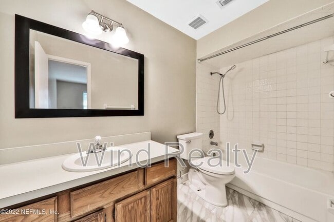 Photo - 6028 Duclay Rd